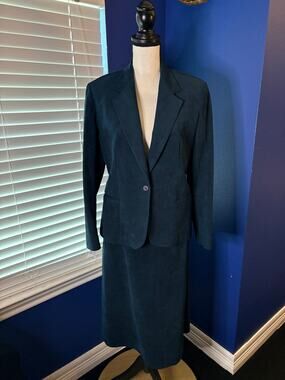 Vintage 1970s Ultrasuede Two‑Piece Suit – Deep Blue – Size 12 – EVC